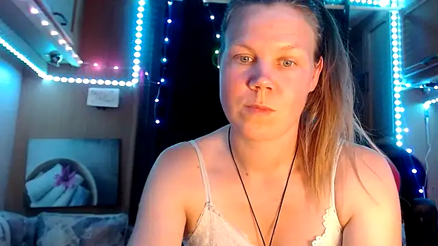 CallMeMaria online show from 15, 2, 2025