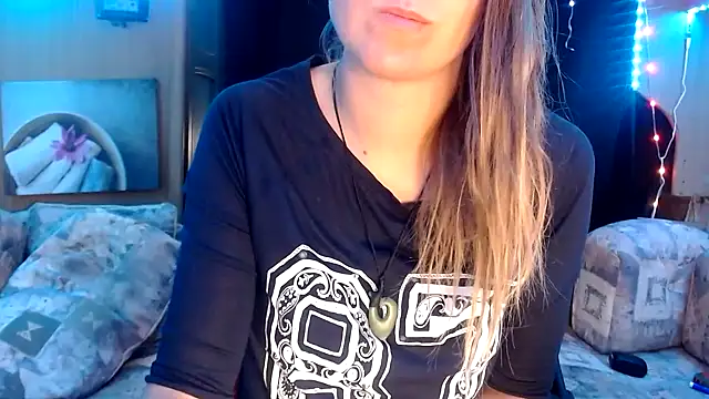 CallMeMaria online show from 26, 2, 2025