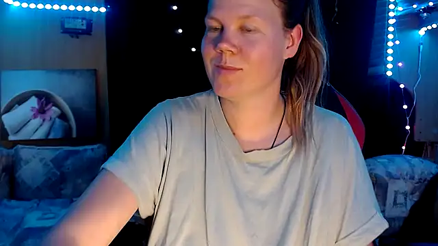 CallMeMaria online show from 28, 2, 2025