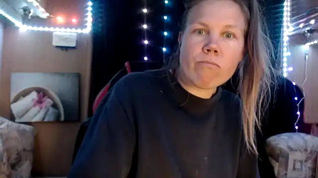 CallMeMaria online show from 13, 3, 2025