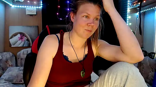 CallMeMaria online show from 21, 3, 2025