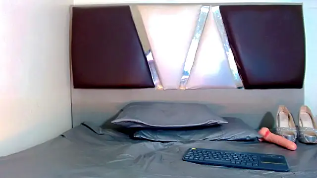 alexsandra kiss online show from 6, 11, 2025