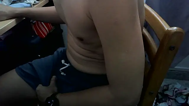 Snapshot of mak_mark92 chatting on 11, 11, 2025 mak mark92 online show from 11, 11, 2025