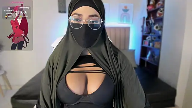 Sasha Anaan online show from 8, 11, 2025