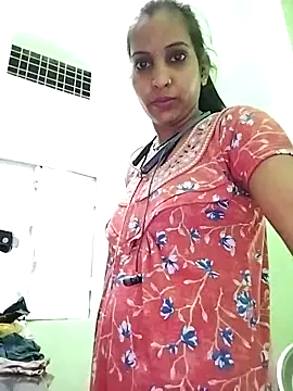Snapshot of Hotty-Nidhi chatting on 12, 3, 2025 Hotty-Nidhi online show from 12, 3, 2025