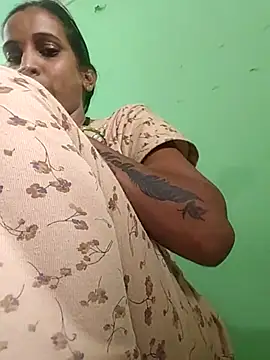 Snapshot of Hotty-Nidhi chatting on 21, 10, 2025 Hotty-Nidhi online show from 21, 10, 2025