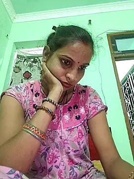Snapshot of Hotty-Nidhi chatting on 4, 11, 2025 Hotty-Nidhi online show from 4, 11, 2025