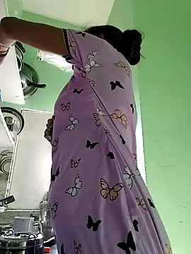 Snapshot of Hotty-Nidhi chatting on 7, 11, 2025 Hotty-Nidhi online show from 7, 11, 2025