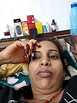 Snapshot of Hotty-Nidhi chatting on 18, 2, 2026 Hotty-Nidhi online show from 18, 2, 2026