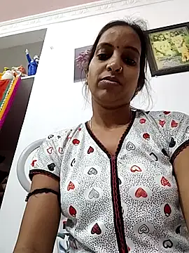 Snapshot of Hotty-Nidhi chatting on 27, 2, 2026 Hotty-Nidhi online show from 27, 2, 2026