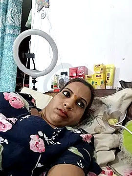 Snapshot of Hotty-Nidhi chatting on 1, 7, 2026 Hotty-Nidhi online show from 1, 7, 2026