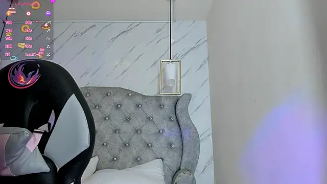 Snapshot of adara_evanss chatting on 18, 9, 2025 adara evanss online show from 18, 9, 2025