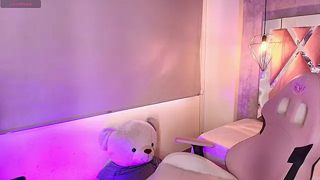 Snapshot of adara_evanss chatting on 25, 11, 2025 adara evanss online show from 25, 11, 2025