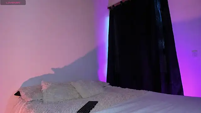 adara evanss online show from 12, 4, 2026