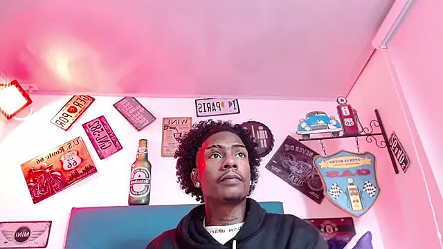 lili roussi online show from 11, 11, 2025