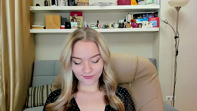 Snapshot of Kara_Smith_ chatting on 1, 12, 2024 Kara Smith online show from 1, 12, 2024