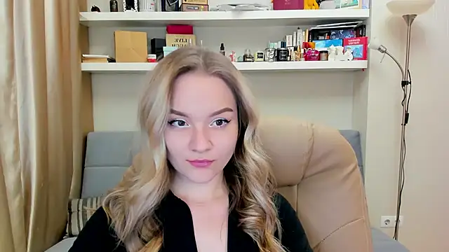 Snapshot of Kara_Smith_ chatting on 30, 12, 2024 Kara Smith online show from 30, 12, 2024