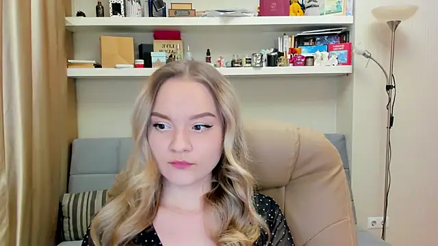 Snapshot of Kara_Smith_ chatting on 26, 1, 2025 Kara Smith online show from 26, 1, 2025