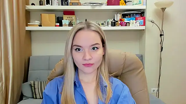 Snapshot of Kara_Smith_ chatting on 16, 2, 2025 Kara Smith online show from 16, 2, 2025