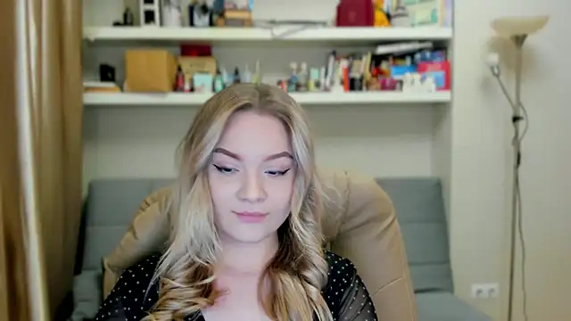 Snapshot of Kara_Smith_ chatting on 29, 11, 2025 Kara Smith online show from 29, 11, 2025