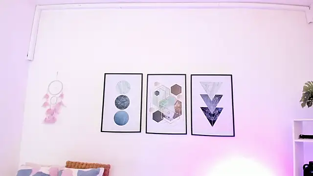 dullce77 online show from 12, 9, 2025