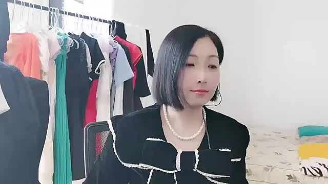 Snapshot of Rachel-6600 chatting on 6, 11, 2025 Rachel-6600 online show from 6, 11, 2025