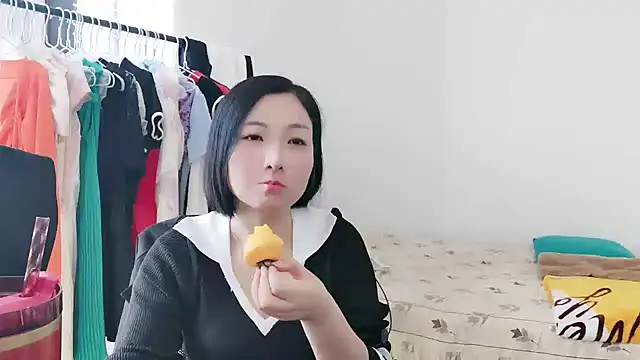 Snapshot of Rachel-6600 chatting on 11, 11, 2025 Rachel-6600 online show from 11, 11, 2025