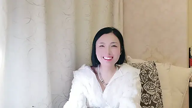 Snapshot of Rachel-6600 chatting on 18, 11, 2025 Rachel-6600 online show from 18, 11, 2025