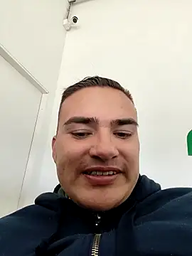 Snapshot of Andy-rtg chatting on 7, 4, 2026 Andy-rtg online show from 7, 4, 2026