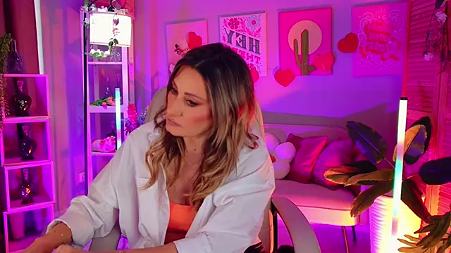 SarahAlluring online show from 27, 2, 2026