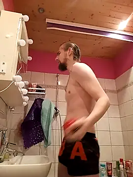 Snapshot of ThePython666 chatting on 23, 9, 2025 ThePython666 online show from 23, 9, 2025