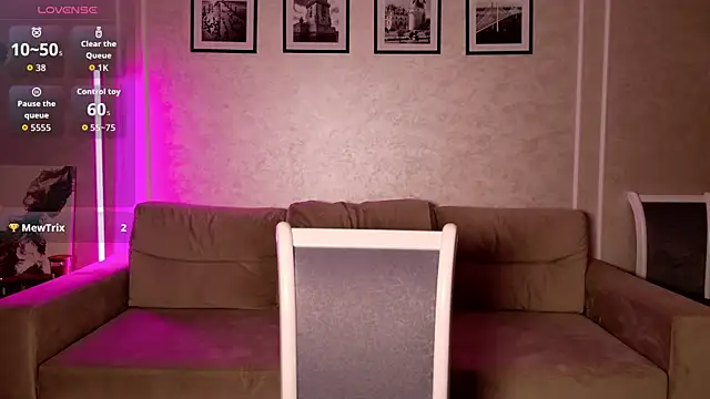 Snapshot of _moon_girl_18 chatting on 1, 3, 2026 moon girl 18 online show from 1, 3, 2026