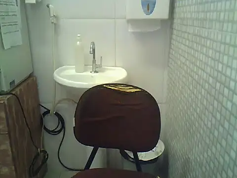 Snapshot of pdasgyn chatting on 28, 10, 2025 pdasgyn online show from 28, 10, 2025