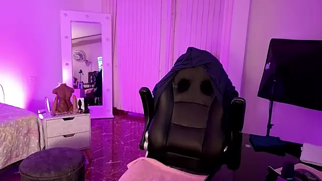 Snapshot of cory_chasecol888 chatting on 4, 10, 2025 cory chasecol888 online show from 4, 10, 2025