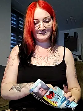 Snapshot of TiffiChantiT2 chatting on 14, 1, 2026 TiffiChantiT2 online show from 14, 1, 2026