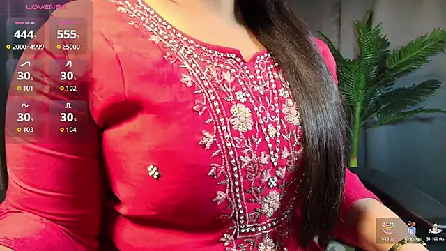 Snapshot of _Lisha_ chatting on 12, 11, 2025 Lisha online show from 12, 11, 2025