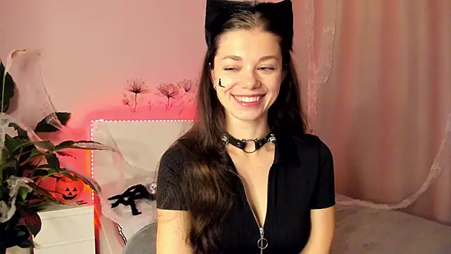 Snapshot of Eva_McCoy chatting on 30, 10, 2025 Eva McCoy online show from 30, 10, 2025