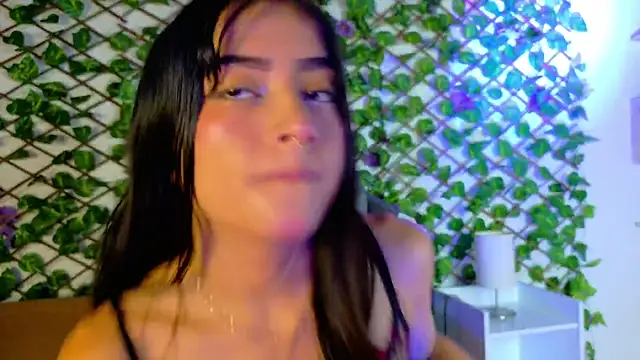 Snapshot of alice_rous21 chatting on 1, 10, 2025 alice rous21 online show from 1, 10, 2025