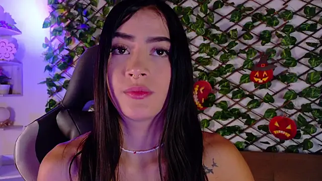 Snapshot of alice_rous21 chatting on 16, 10, 2025 alice rous21 online show from 16, 10, 2025