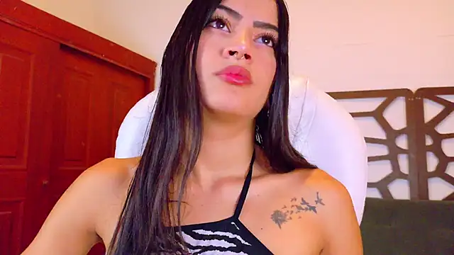 Snapshot of alice_rous21 chatting on 11, 11, 2025 alice rous21 online show from 11, 11, 2025