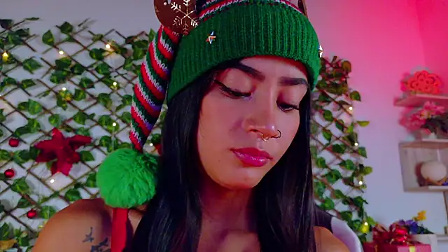 Snapshot of alice_rous21 chatting on 3, 12, 2025 alice rous21 online show from 3, 12, 2025