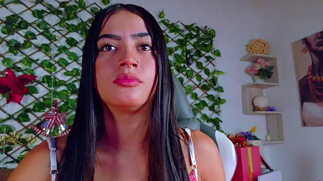 Snapshot of alice_rous21 chatting on 4, 12, 2025 alice rous21 online show from 4, 12, 2025