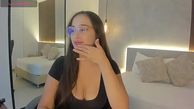 Snapshot of sophia_martinezz_ chatting on 16, 2, 2026 sophia martinezz online show from 16, 2, 2026