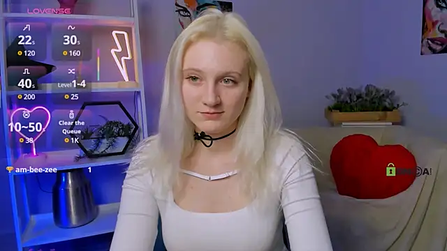 madam uliis online show from 18, 3, 2025