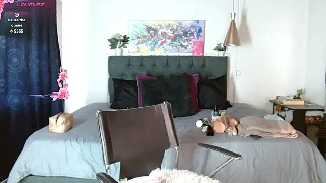 Snapshot of mia_velvet1 chatting on 29, 9, 2025 mia velvet1 online show from 29, 9, 2025