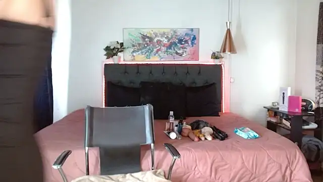 Snapshot of mia_velvet1 chatting on 21, 10, 2025 mia velvet1 online show from 21, 10, 2025