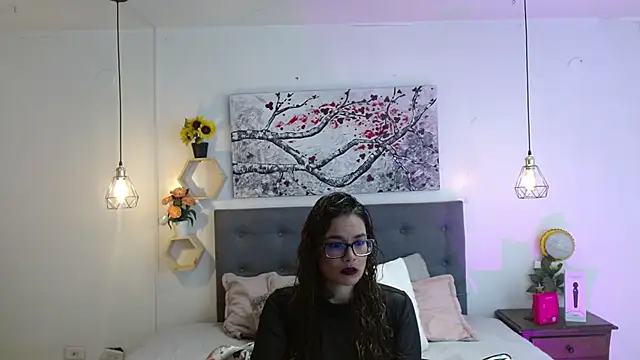 Rose Thompson1 online show from 1, 12, 2025