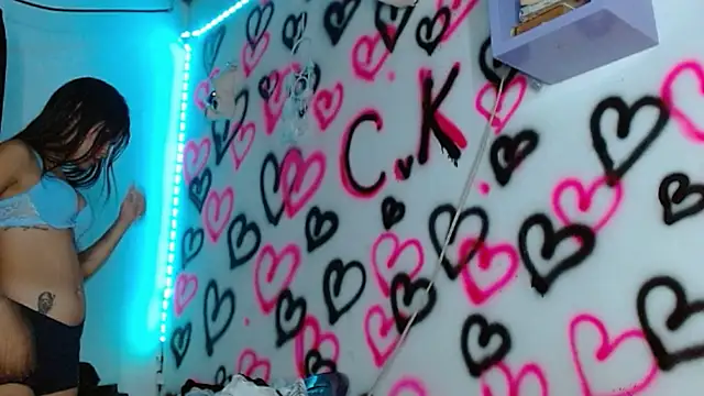 kityy playful online show from 12, 11, 2025