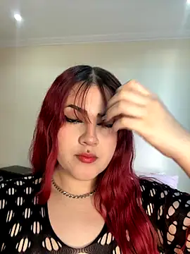 Ivelleee  online show from 15, 10, 2025