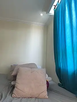 Ivelleee  online show from 19, 10, 2025